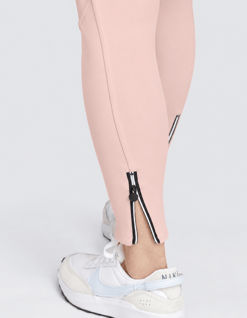Jogging Eleanor Cherry Rose