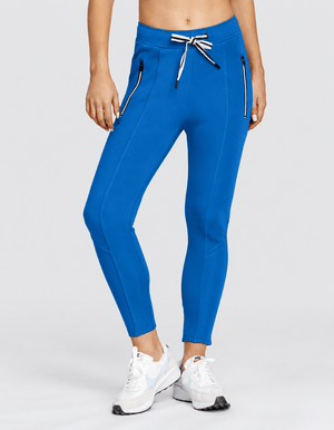 Jogging Eleanor Cherry Rose