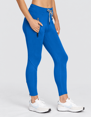 Jogging Eleanor Cherry Rose