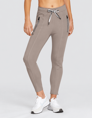 Jogging Eleanor Cherry Rose