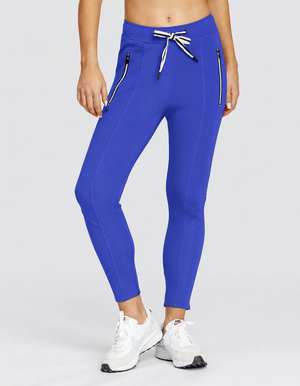 Jogging Eleanor Cherry Rose